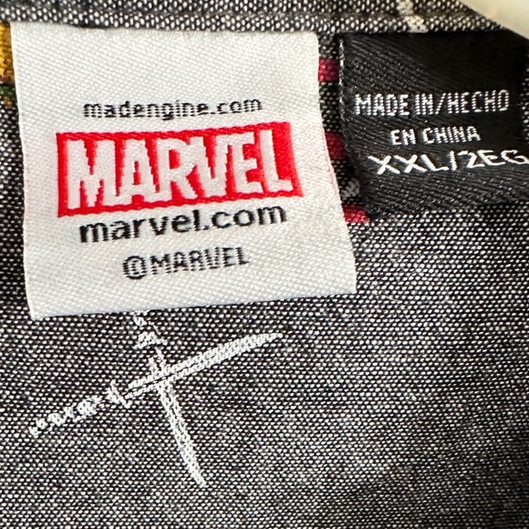 Men’s Marvel Deadpool Button Down - Picture 6 of 6